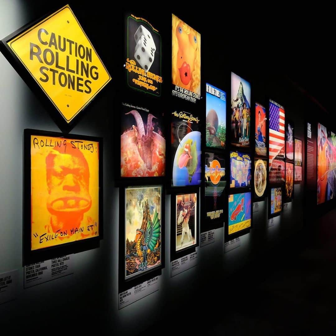 The Rolling Stonesさんのインスタグラム写真 - (The Rolling StonesInstagram)「Coming soon: The Rolling Stones – Unzipped at The Groninger Museum in The Netherlands! This fully immersive experience features hundreds of original Stones artifacts and memorabilia. Tickets are available now, follow the link in bio. SAT 14 NOV 2020 – SUN 28 FEB 2021  #therollingstones #unzipped #stonesunzipped #stonesexhibition #thenetherlands」10月26日 17時57分 - therollingstones