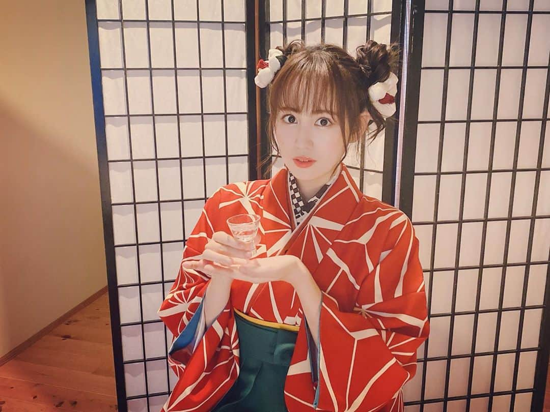 西村菜那子さんのインスタグラム写真 - (西村菜那子Instagram)「#袴　#🍶」10月26日 18時09分 - nanako_nishimura