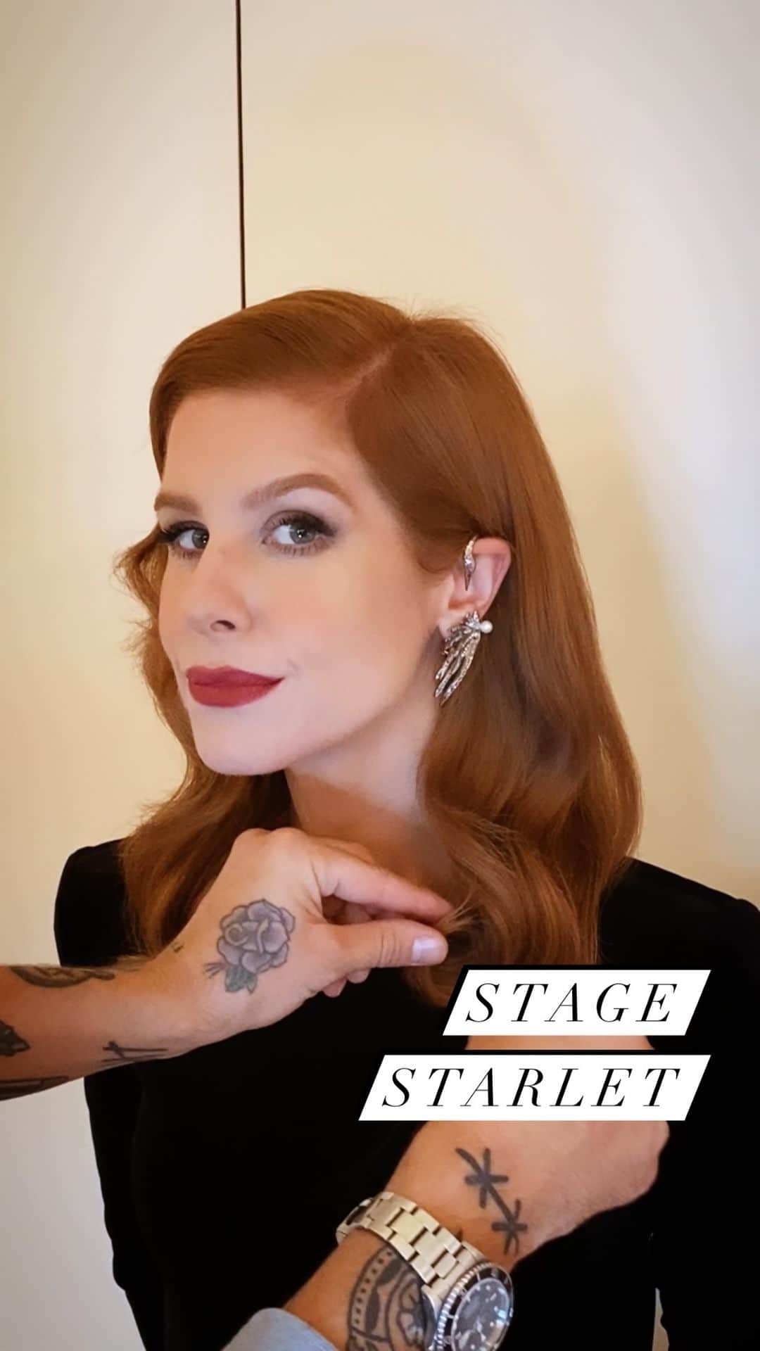 JO BAKERのインスタグラム：「C A S S I D Y • J A N S O N 🇬🇧 It was my absolute pleasure  getting one of my oldest longest serving besties @cassidyjanson ready for her @olivierawards nomination last night!!! So proud of you  #cassidyjanson ...listening to your voice and watching you own the biggest #westend #theatre stages over the years makes me so bloody proud!!!! Pals since we were 4 riding our bikes up and down the road and we day dreamed about our future selves. #congrats #olivierawards  Style @aimeecroysdill  Hair colour @mwselley  Hair @halleybrisker  Makeup by me #jobakermakeupartist #forties #40s #40s #stage #musicaltheatre #leadinglady #redhead #redhair #caroleking #beautifulmusical #fortiesfashion #theatrelife #theatrearts」
