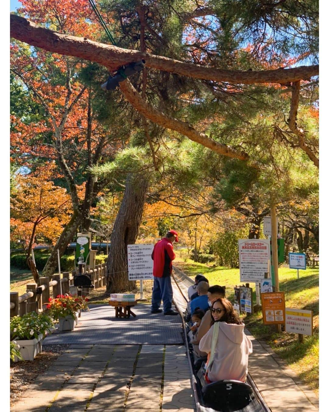 佐々木希さんのインスタグラム写真 - (佐々木希Instagram)「長野県へ旅🍁 長野に詳しい友人家族との旅行で、色々な景色を見る事が出来、長野の人の優しさにも触れ、本当に素敵な思い出になりました。 長野、また絶対に行きたいなぁ。  #長野県」10月26日 18時42分 - nozomisasaki_official