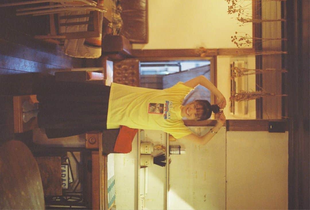 Kozueさんのインスタグラム写真 - (KozueInstagram)「. . . 『ぼくの彼女』🎞 . . . #filmphotography  #写真 #cyberjapan  #サイバージャパン」10月26日 18時48分 - kochaofficial_