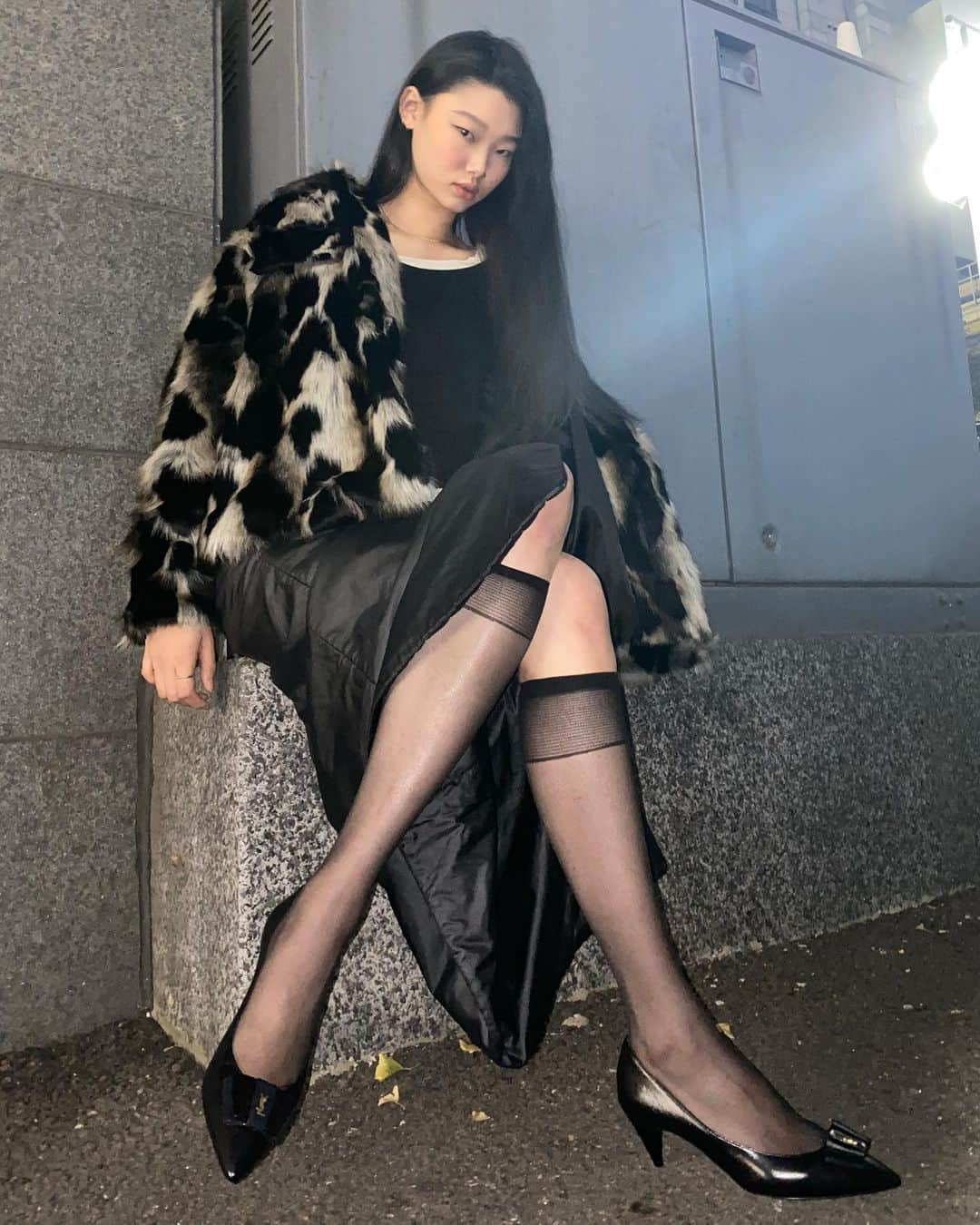 ペ・ユニョンさんのインスタグラム写真 - (ペ・ユニョンInstagram)「Outfit of the day 🖤」10月26日 18時50分 - mulan_bae