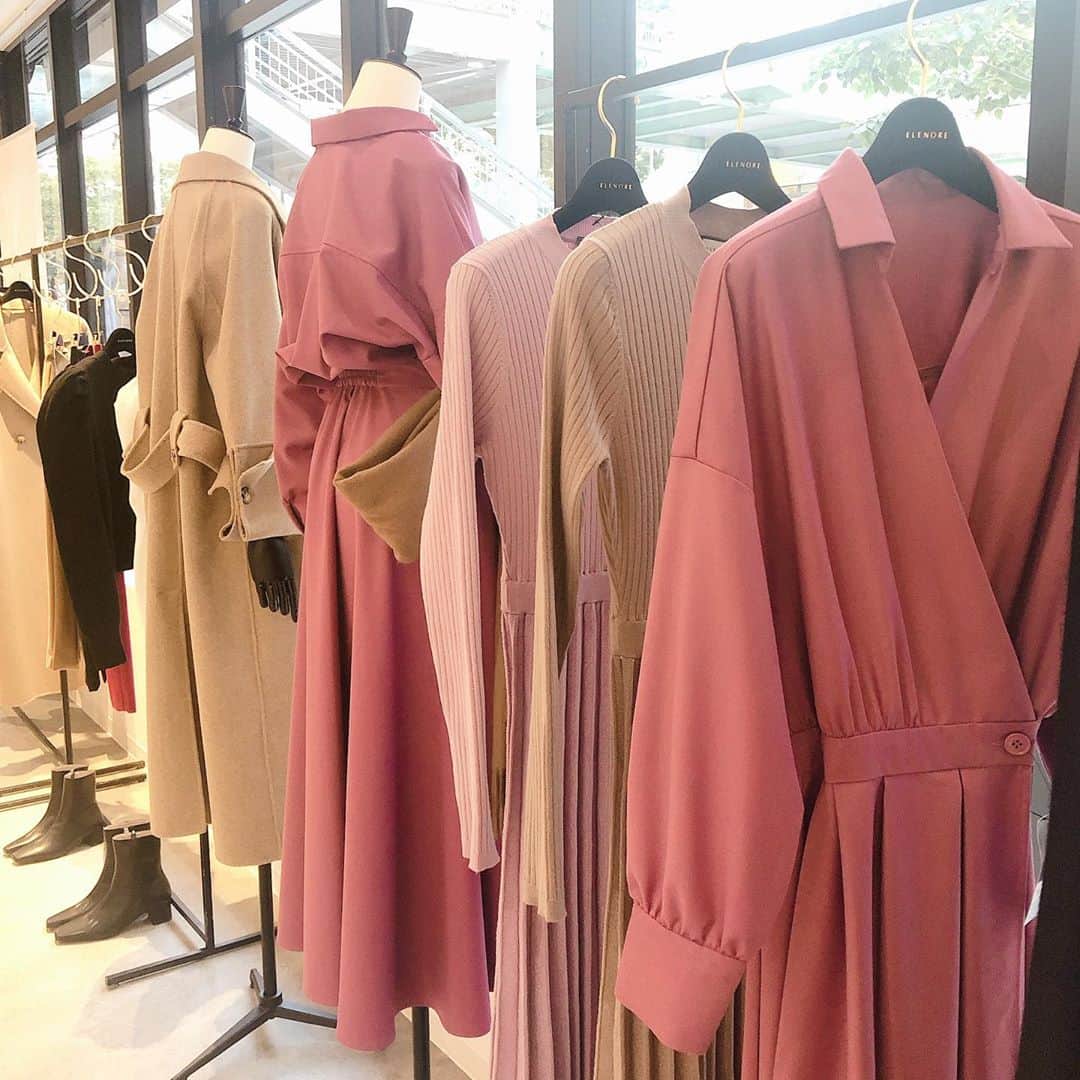 菊池かなこのインスタグラム：「. @elenore_official 展示会👗 色味が好み💜 . . ୨୧┈┈┈┈┈┈┈┈┈┈┈┈┈┈┈┈┈୨୧ #エレノア#ELENORE#展示会#宮下パーク #fashion#ファッション」