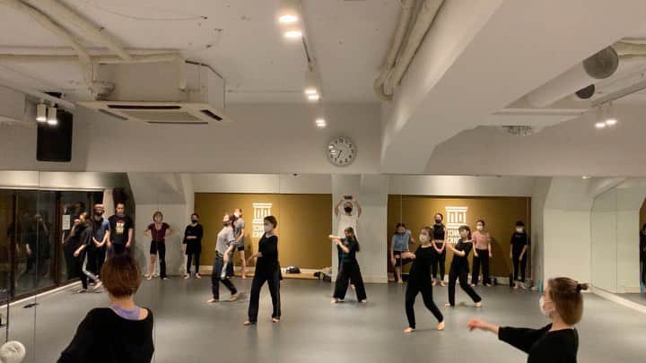 黒須洋壬のインスタグラム：「黒須洋嗣 JAZZ CLASS 2020.Oct.26th @danceworks_jpn  @xross #faith #georgemichael  #mask #dance #jazzdance #リバイバル #tokyo  #japan」