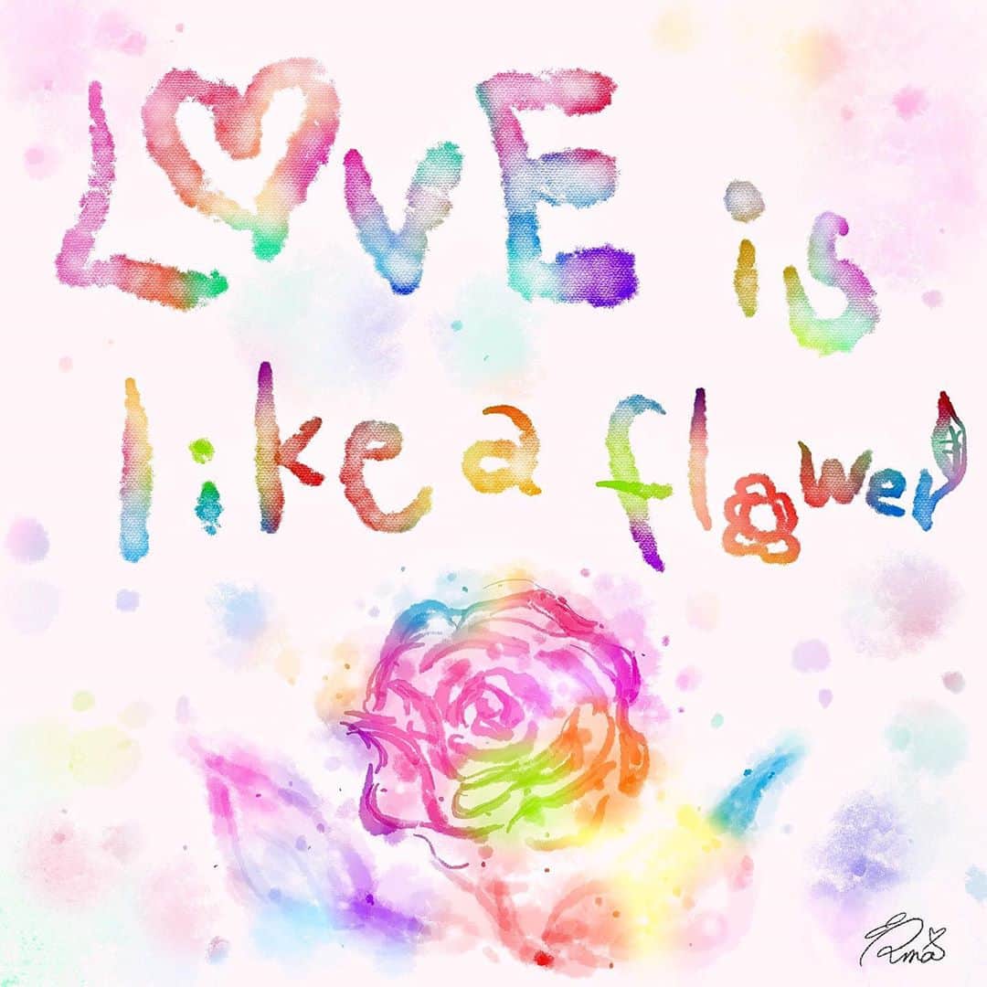 澤山璃奈さんのインスタグラム写真 - (澤山璃奈Instagram)「#りなのえ🎨   "LOVE is like a flower"❤️💐  愛はお花のように、何もせず放って置いたら枯れてしまうもの🌷 愛は与え続け、育てていくもの💓🌸  最近、友達と色々な"愛"について話す事が多かったり、 お祝いで素敵なお花をいただいたり、 そのお花を通して愛を感じたりする事が続いて…🌹  この一言にキュンとしてきらめきを感じて、 今の私の心とすごくリンクしていると感じたので絵で表現してみました🖋💓  愛には色々な色があって それは単色でもなくて 混ざりあったり重なりあったりする…ということを表現してます🌈  人間の心は🤍or🖤だけじゃないということを私も学んでいる最中です🧜🏽‍♀️  新しい歳になって、 絵も自然と新しい画風になって自分でも少し驚きました💡  歌や踊りやスケートもそうだけど、 絵も心を表すものだと思うから自分のフィーリングに合わない絵は描きたく無いし、嘘はつけない😌💗  これからも自分の心の変化や伝えたい事を絵でも表現していきたいです🎨 #ipadpro #digitalillustration #digitalart #procreate #プロクリエイト　#デジタルアート　#デジタルイラスト #きらめき #きゅん　 #お絵描き　#絵　#挿絵　#일러스트 #그림스타그램 #그림 #손그림 #水彩画　#watercolor」10月26日 19時24分 - rinasawayama