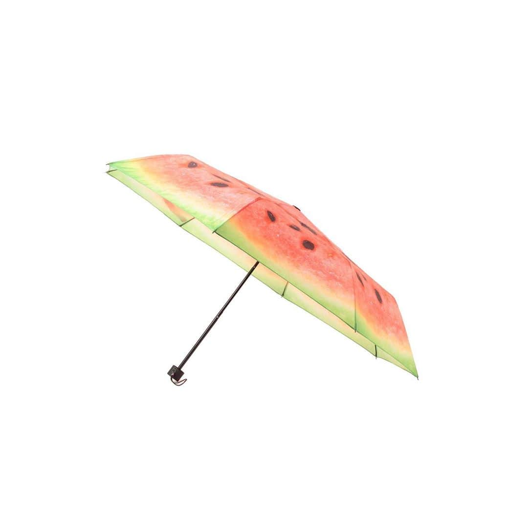 BEAMS ZAKKAさんのインスタグラム写真 - (BEAMS ZAKKAInstagram)「Esschert Design / "Fruit Umbrella"  フルーツが全面にプリントされた折りたたみ傘。使うだけでなんだかハッピーな気持ちに。 大人だけでなく子供が使うのも非常にキュート。 気分が落ちてしまう雨の日はレイングッズでテンションを上げましょう。  @esschertdesign  @bpr_beams  @beams_official   #beams #bprbeams #esschertdesign #fruit #umbrella #foldingumbrella #ビームス #bprビームス #エシャートデザイン #フルーツ #果物 #傘 #折りたたみ傘」10月26日 19時34分 - bpr_beams