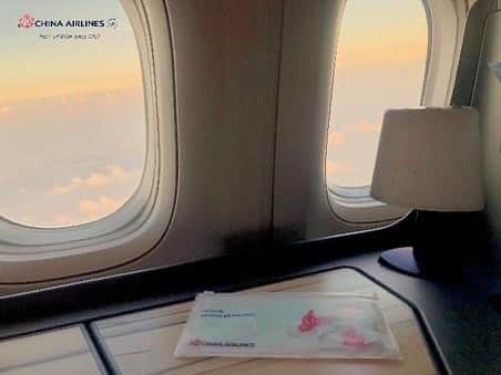 日本地区チャイナ エアラインさんのインスタグラム写真 - (日本地区チャイナ エアラインInstagram)「【We cherish every flight】  私たちは世界中のすべての医療従事者の皆様に感謝しています。 私たちはお客様と共有するすべてのフライトを大切にしています🤜🤛 Thank You @tuan_1221  ＜公式HP＞ https://goo.gl/vif8Qp」10月26日 19時35分 - chinaairlines.jp