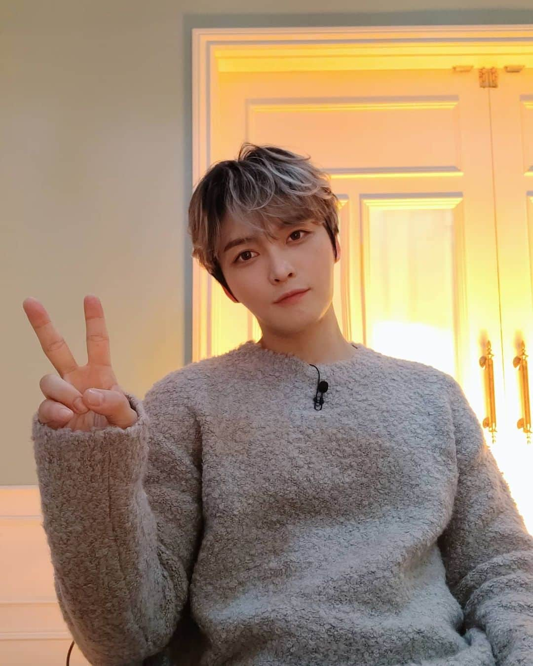 キム・ジェジュンさんのインスタグラム写真 - (キム・ジェジュンInstagram)「#같이먹어요  #vlive  곧 #시작 합니다」10月26日 19時44分 - jj_1986_jj