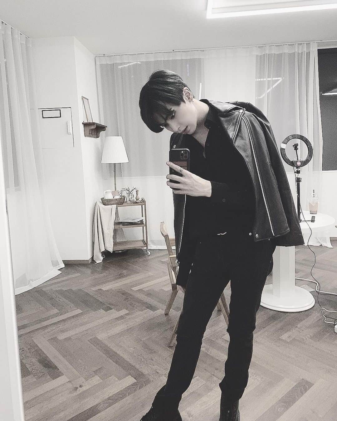 UP10TIONさんのインスタグラム写真 - (UP10TIONInstagram)「🖤 #샤오 #xiao」10月26日 19時52分 - u10t_official