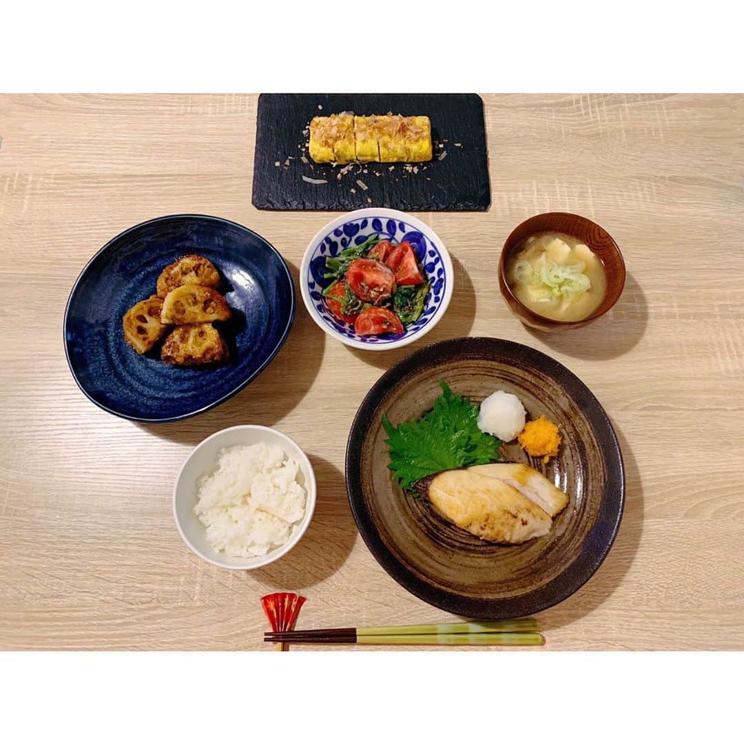 山本千尋さんのインスタグラム写真 - (山本千尋Instagram)「これだから秋は大好き。  #お料理 #秋ご飯 #美味しく頂きました #皆様 #寒さに負けないように #よく食べて #栄養つけてね」10月26日 19時59分 - chihirooyamamotoo