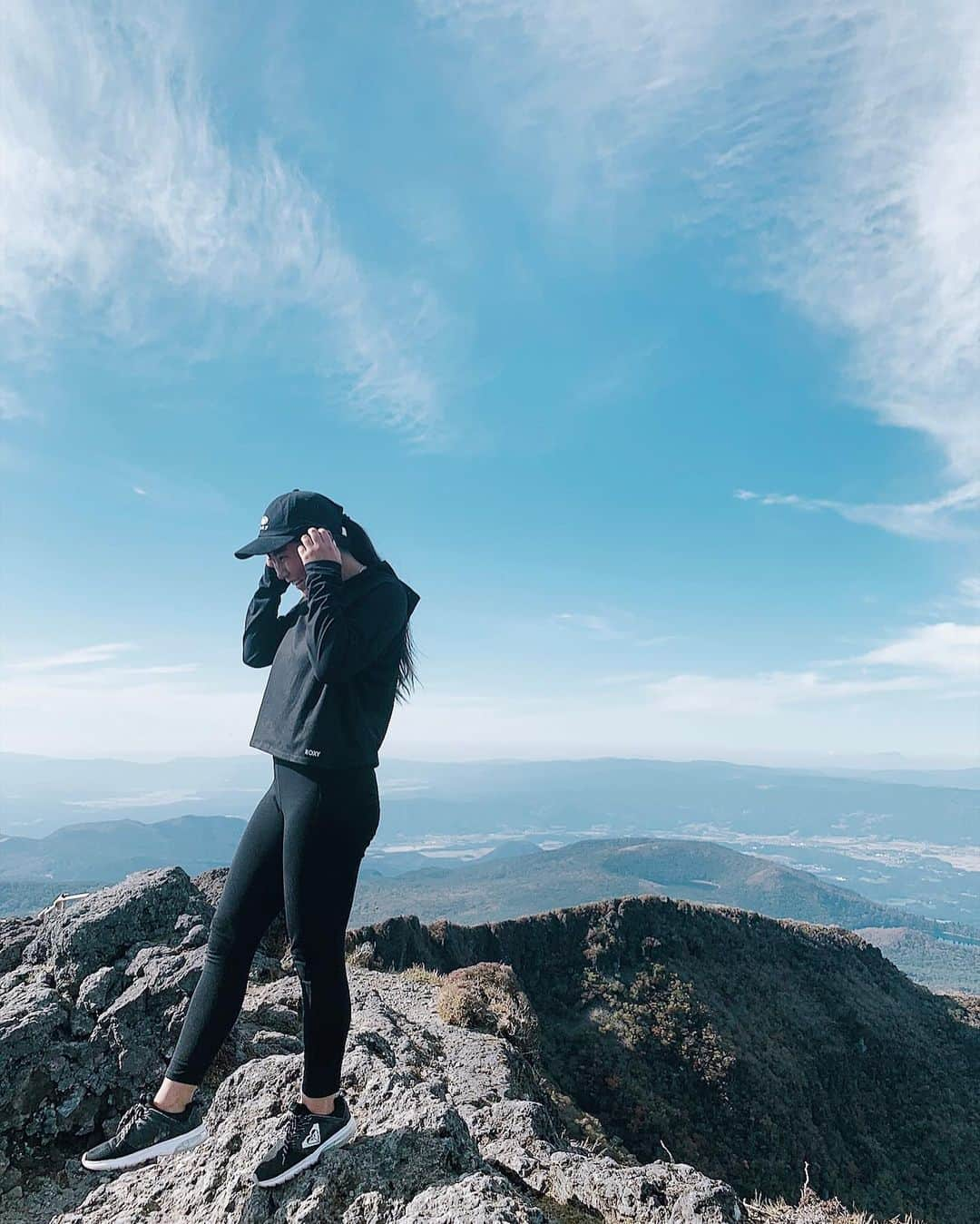 渡辺愛のインスタグラム：「きつかった〜⛰♥️💦 #韓国岳」