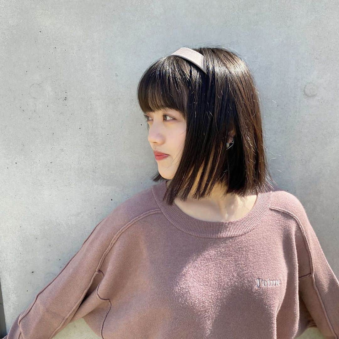 希山愛さんのインスタグラム写真 - (希山愛Instagram)「* 左も向くけど右側向きがち☁️  #ふぁん #リリースまであと2日　  最高のアルバムが出来ました✨ 楽しみにしててください❤︎  #希山愛 #ばってん少女隊」10月26日 20時06分 - kiyama_ai_official