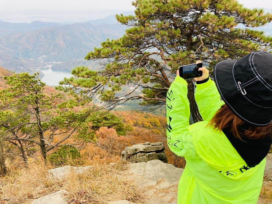 ソヨンのインスタグラム：「⛰」
