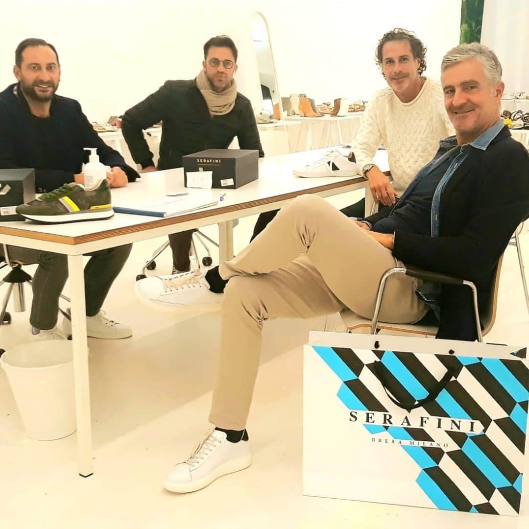 のインスタグラム：「Three amazing champions at our showroom in Milan to discover the Serafini SS21 Preview! ⁠ #WeAreSerafini #SerafiniShoes⁠ Thanks to @nicolalegrottaglieofficial @markiuliano @fabiogalante5 @gpshowroommilano ⁠ .⁠ .⁠ .⁠ .⁠ #sneakers #shoes #fashion #sneaker #sneakersaddict #style #sneakerheads #streetwear #ootd #vans #converse #nike #adidas #streetstyle #igsneakercommunity  #sneakerporn #sneakerholics #sneakerfreaker #footwear #shoesaddict #italianstyle #italianshoes #italiandesign #stileitaliano #designitaliano #scarpeitaliane #football #sports」