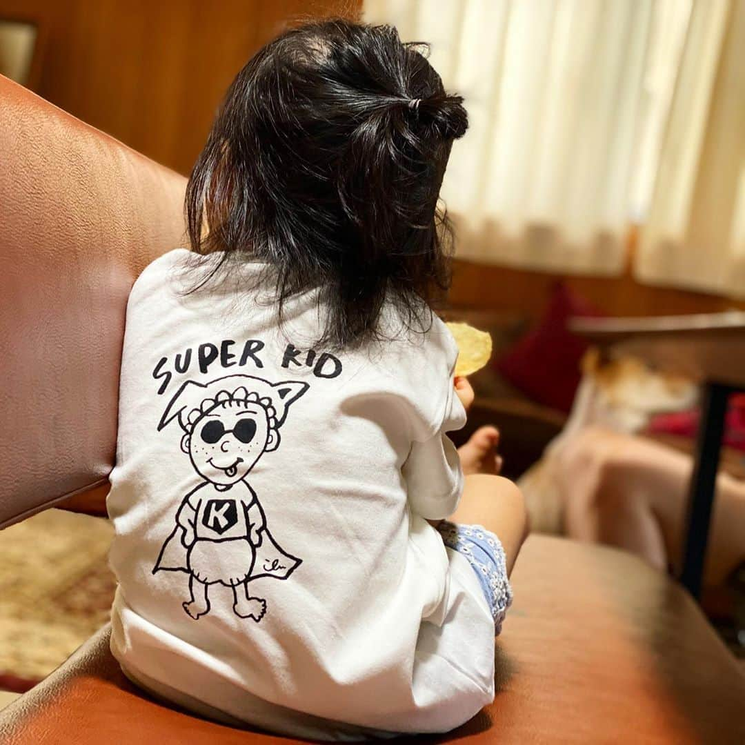 original brand 【ilu098】さんのインスタグラム写真 - (original brand 【ilu098】Instagram)「Always thank you. Kid is always SUPER. いつもありがとうございます。 キッズはいつだってスーパーだ！ #ilu098 #キッズtシャツ #superkid #アイルキッズ #白tシャツ #おきなわ」10月26日 20時57分 - ilu098