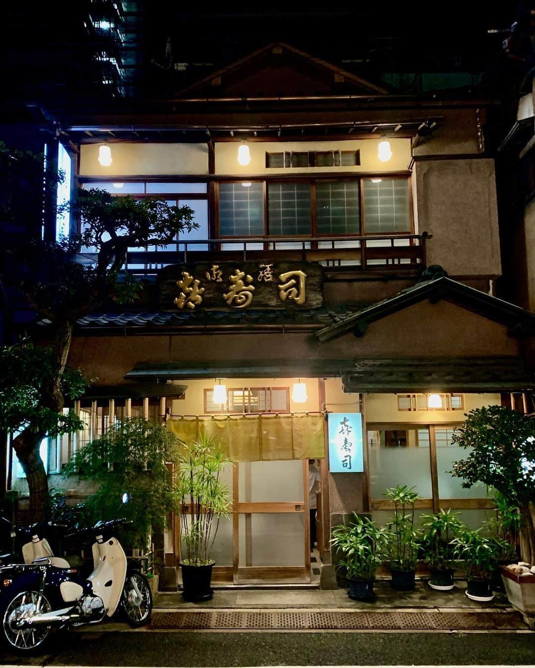 武井義明のグルメインスタ