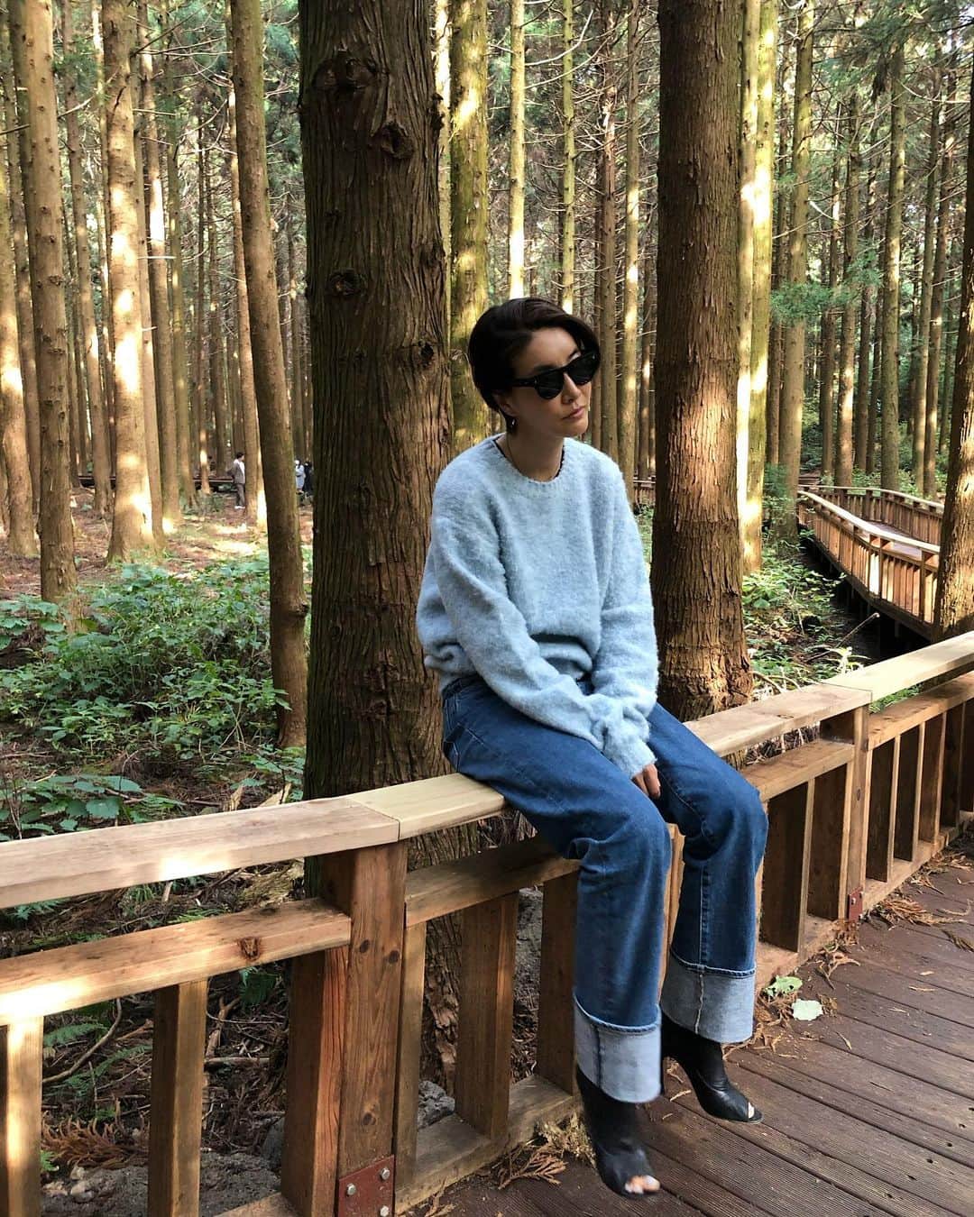 チン・ソヨンのインスタグラム：「🌳」