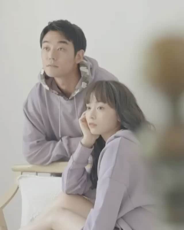 ゆらのインスタグラム：「@amaterasjapan の撮影 動かない動けない アマテラスのパジャマめちゃくちゃ気持ちよかった🀄️🀄️」