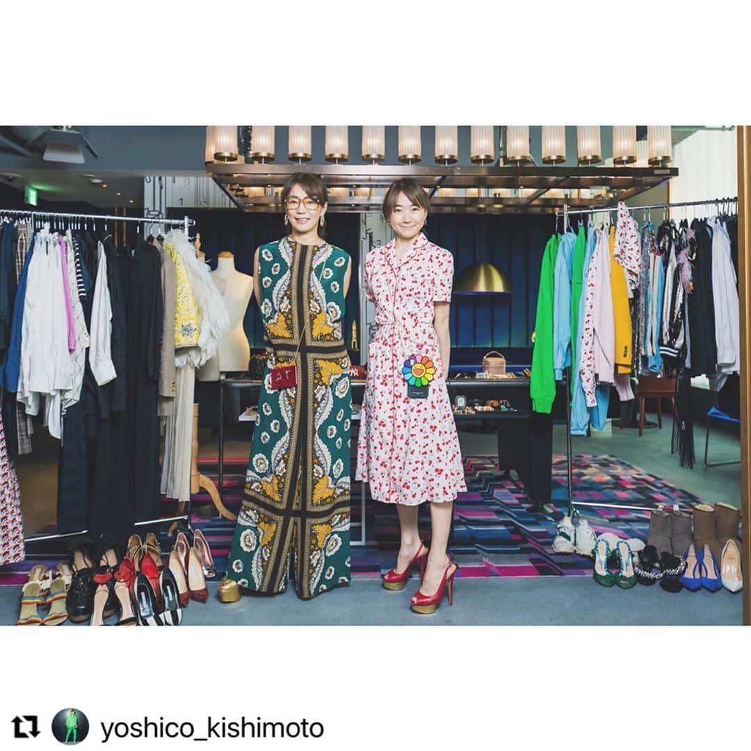 小林 ディスカスさんのインスタグラム写真 - (小林 ディスカスInstagram)「Numero TOKYOのYouTubeっ！！！ 杏子さまと岸本さんの私服が見れるとか、 ちょー楽しい企画っ👱🏽‍♂️✨✨✨👗  #tokyo #japan #fashion #mode #love #friends  #Repost @yoshico_kishimoto with @make_repost ・・・ Hello YouTube🦄 Numero TOKYO チャンネルが本格的に始まりました。いろんなオモロいコンテンツが配信中。サクッと覗いてみて下さい🐰 ↓ 杏子ときっしーの「今日、何着んの？」企画 Vol.1 最近のお気に入りアイテム  #NumeroTOKYO #今日何着んの #スタイリング #fashion #style #tokyo #チャンネル登録お願いします」10月26日 21時17分 - discus_kobayashi