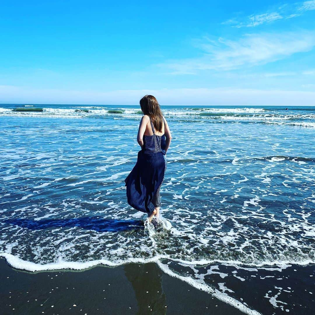 龍真咲さんのインスタグラム写真 - (龍真咲Instagram)「ぴゃー。。。 今は夏今は夏今は夏🍉 ぴゃー。。。 九十九里浜、一生忘れない❗️❗️❗️」10月26日 21時19分 - masaki_ryu