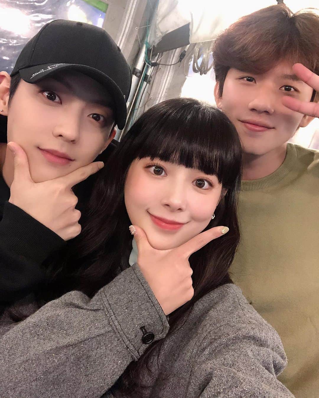 キム・ダエのインスタグラム：「since 2015 언제 만나도 편하고 좋은 친구들」