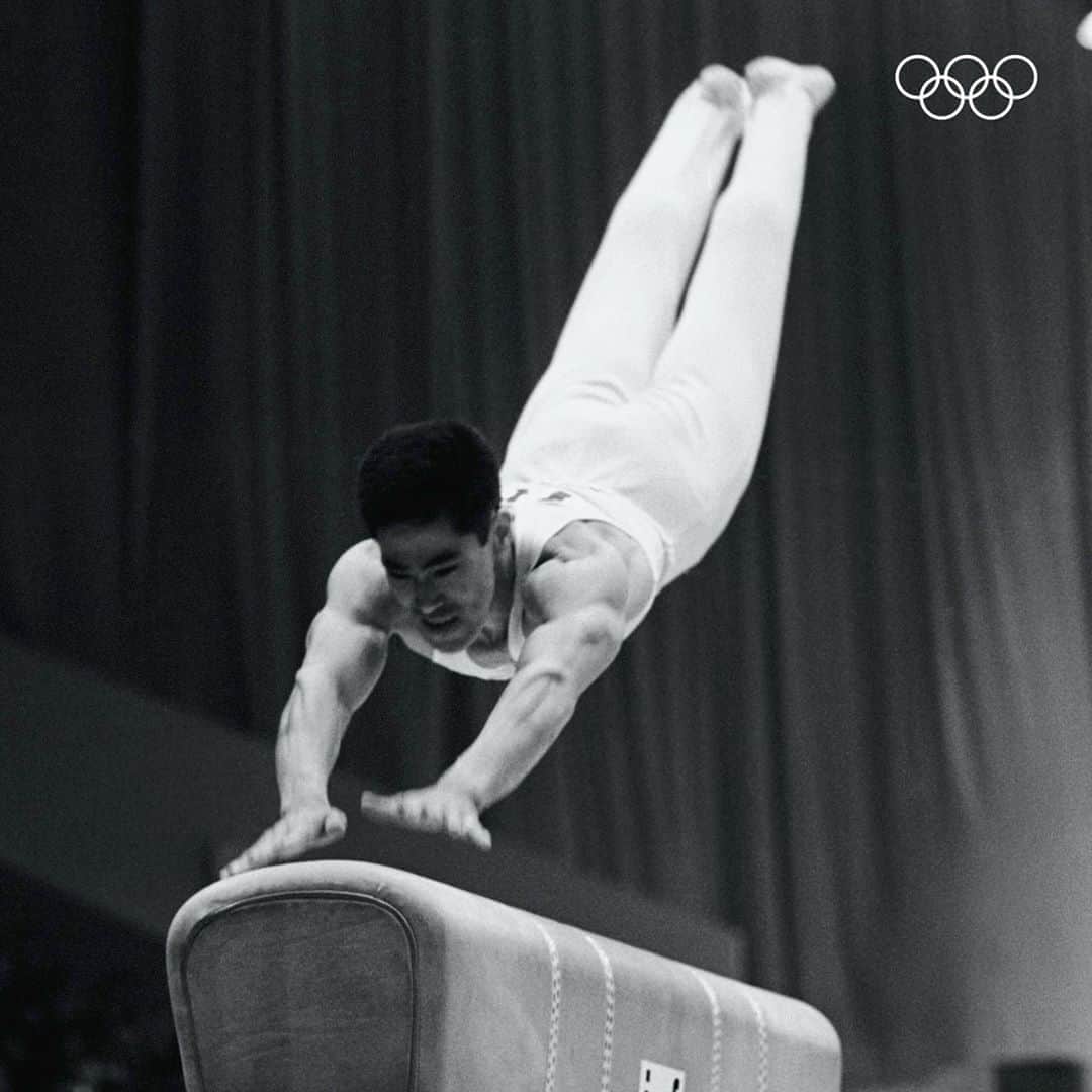 国際オリンピック委員会さんのインスタグラム写真 - (国際オリンピック委員会Instagram)「52年前の今日、 #Mexico1968 男子体操跳馬で遠藤幸雄さんが銀メダルを獲得🥈」10月26日 21時41分 - gorin