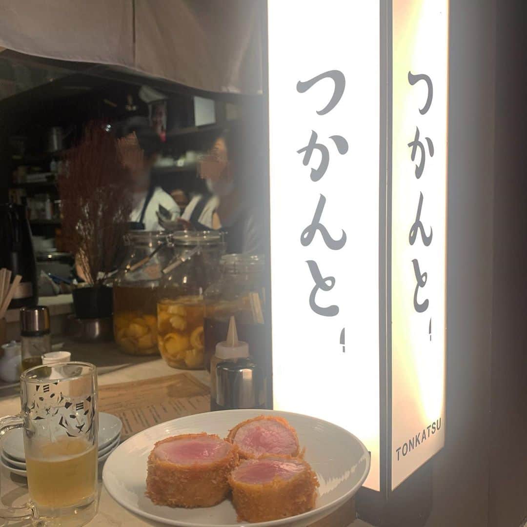 のインスタグラム：「つかんと🐖  虎ノ門横丁3軒しか行けなかったから 次はもっとハシゴしたいなぁ🍻  #虎ノ門横丁 #つかんと」