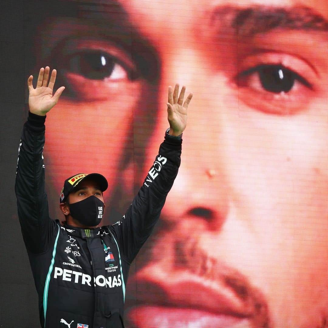 F1さんのインスタグラム写真 - (F1Instagram)「@LewisHamilton and the drivers who have more wins than him:⁣ ⁣ ⁣ ⁣ #F1 #Formula1 #PortugueseGP #LewisHamilton #Mercedes @mercedesamgf1」10月26日 21時48分 - f1