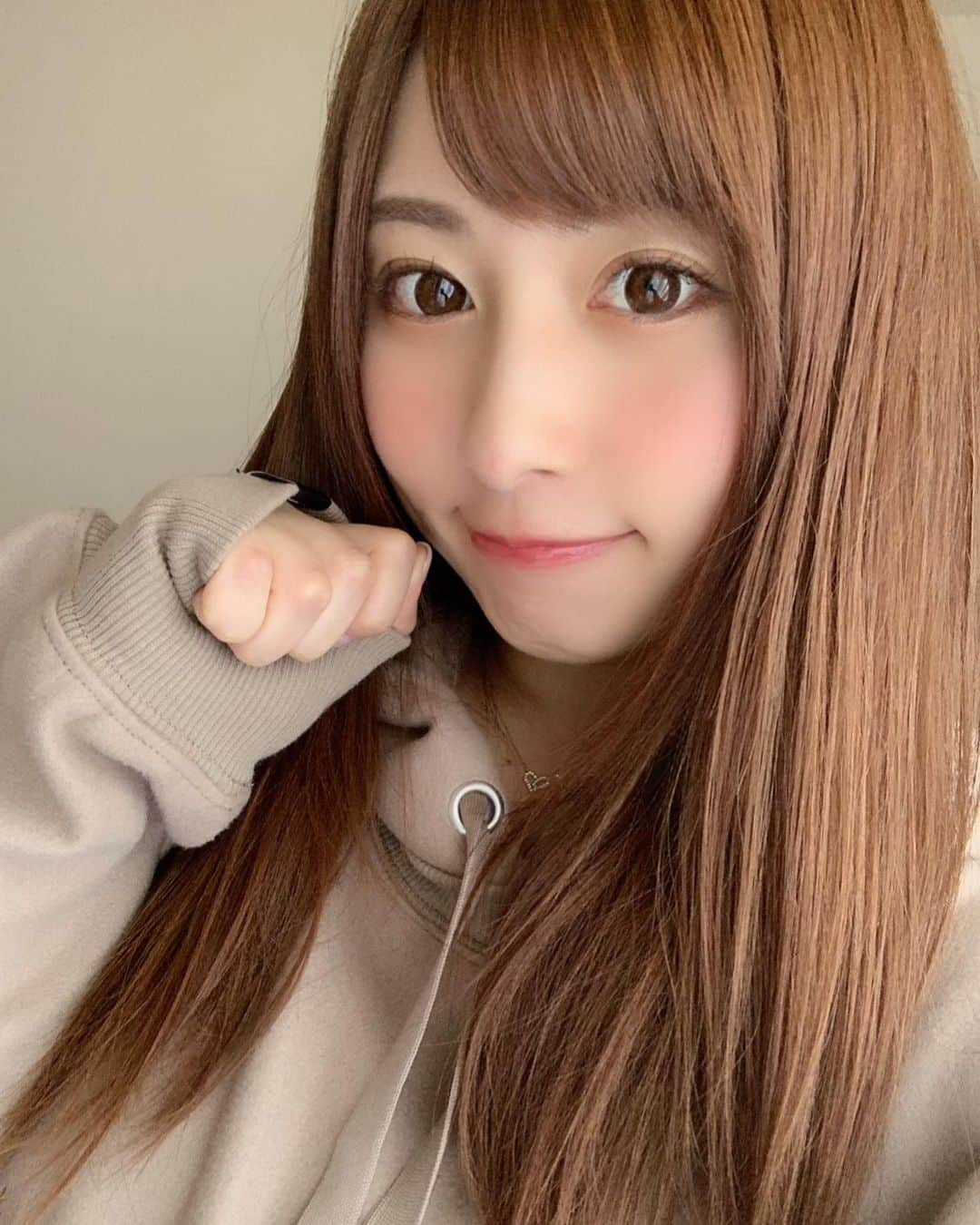 成瀬心美さんのインスタグラム写真 - (成瀬心美Instagram)「🧸 . . GUさんで買った Kappaコラボのパーカー✨ . . プチプラだけど 着心地めちゃめちゃ良くて とってもお気に入り☺️✨！ . . ちょっと大きめの 生地が柔らかめのパーカーが 大好きです♡ . . #gu #kappa #hoodie #パーカー」10月26日 21時49分 - coco3ndazo