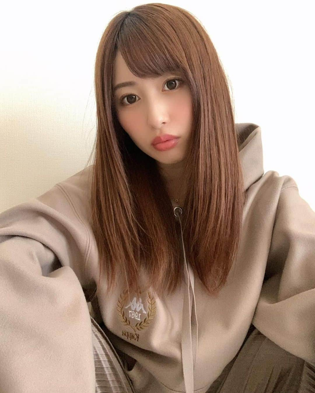 成瀬心美さんのインスタグラム写真 - (成瀬心美Instagram)「🧸 . . GUさんで買った Kappaコラボのパーカー✨ . . プチプラだけど 着心地めちゃめちゃ良くて とってもお気に入り☺️✨！ . . ちょっと大きめの 生地が柔らかめのパーカーが 大好きです♡ . . #gu #kappa #hoodie #パーカー」10月26日 21時49分 - coco3ndazo