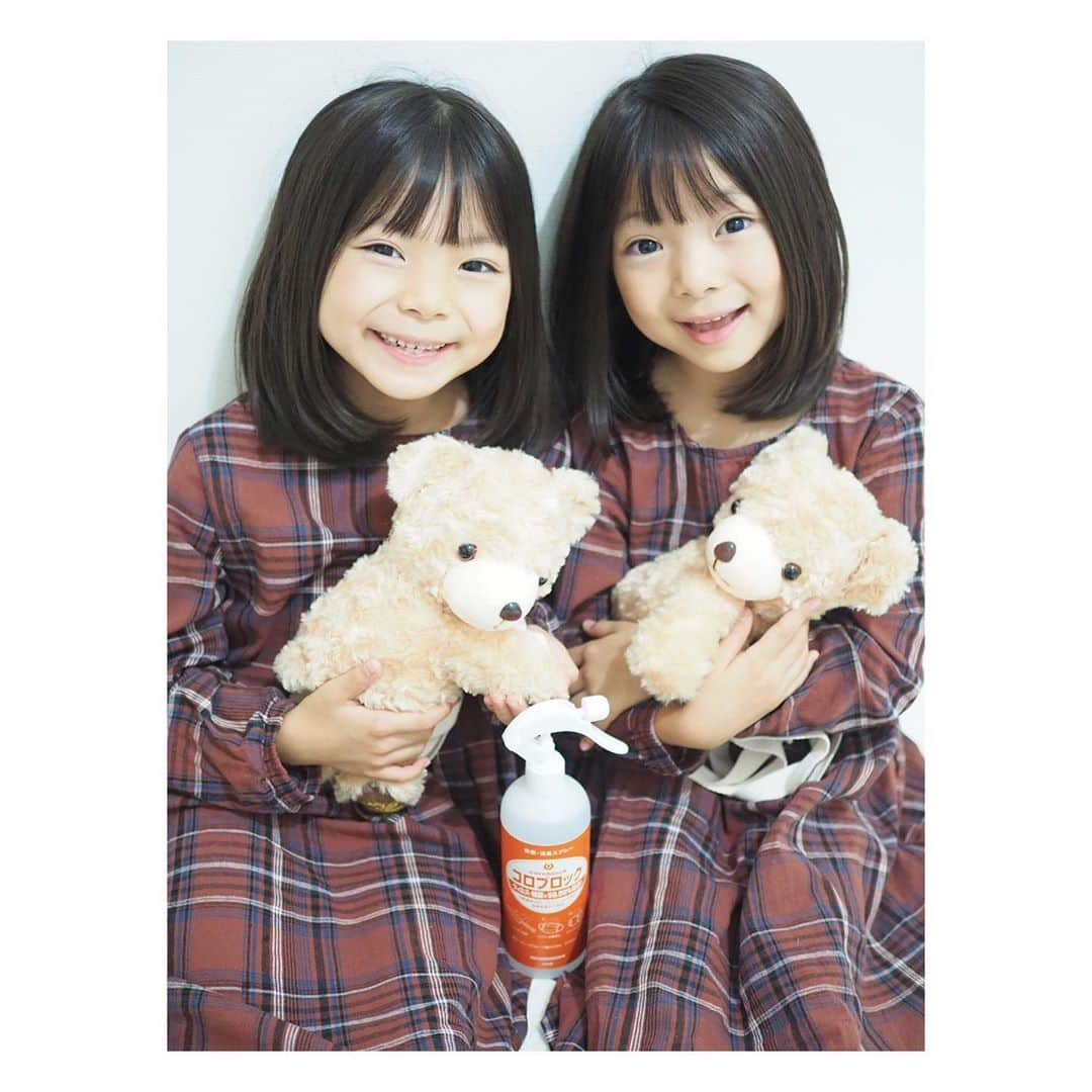 Yukiさんのインスタグラム写真 - (YukiInstagram)「毎晩、ぬいぐるみと一緒に寝ているほど🧸だいすき♡w​ ​ さすがに毎日は洗えないのでぬいぐるみには頻繁に　@hatidorisha の除菌・消臭スプレーコロブロックをかけてます☺️✨​ ​ グレープフルーツから抽出された天然成分100%なので、ぬいぐるみはもちろんマスクの除菌に使ってます✨✨ ​ 子どもはもちろん、乳幼児や🐶🐱ペットにも安心して使えるってありがたい✨​  身体や顔に吹きかけても大丈夫なので、乾燥の気になる季節にも手荒れしにくいのも嬉しい👀💕💕​ ​ 秋冬も抗菌対策しながら元気に乗り切りたいです☺️✨​ ​ ​ #コロブロック #除菌スプレー #pr​ #除菌 #除菌グッズ #ママライフ #子供がいる暮らし #育児 #子育て​」10月26日 21時59分 - yukikuu96