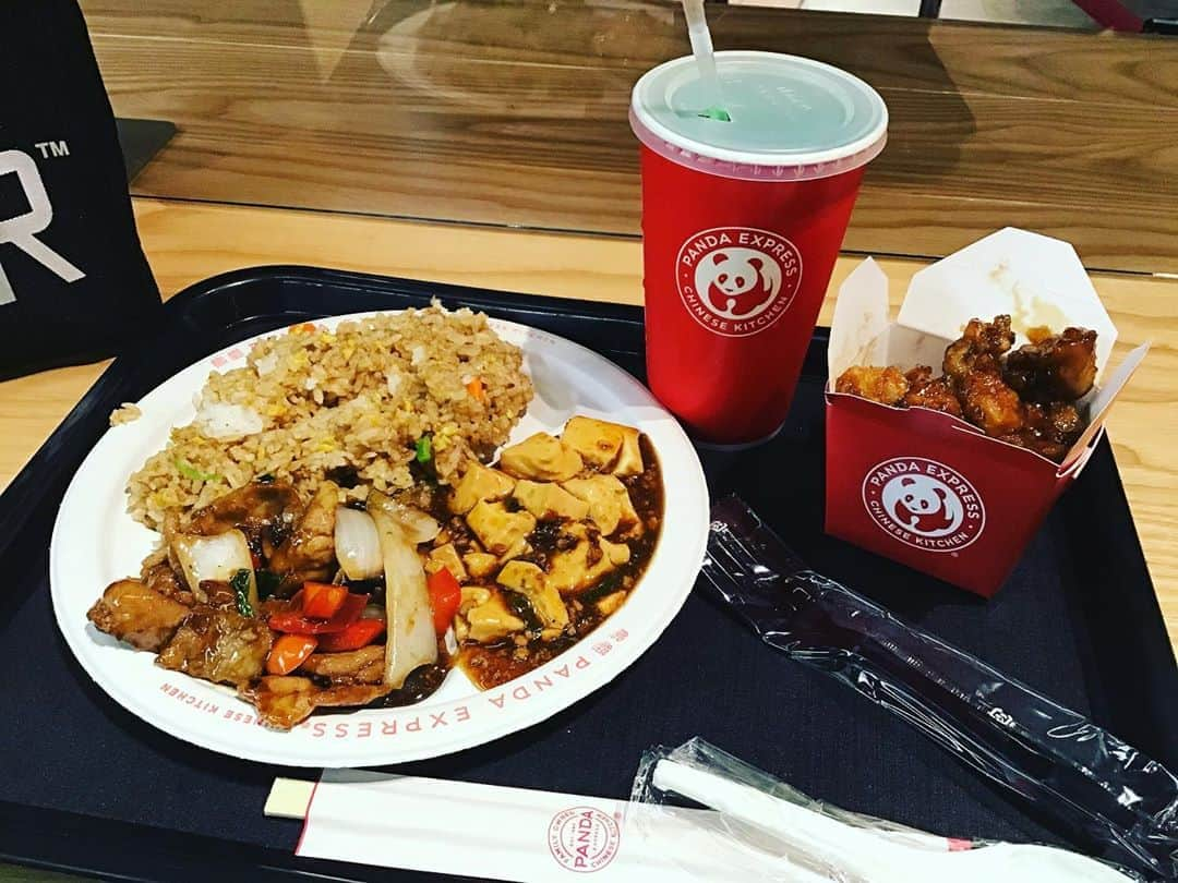 越中睦士さんのインスタグラム写真 - (越中睦士Instagram)「#pandaexpress  #宮下パーク」10月26日 22時33分 - makotokoshinaka