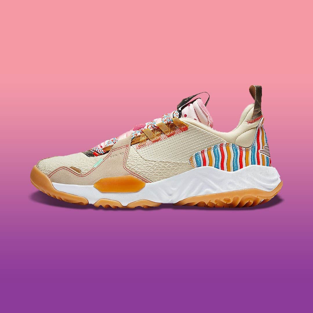 shoes ????さんのインスタグラム写真 - (shoes ????Instagram)「How is the Jordan Delta “Beach” looking? 👀👇 Dropping soon.. 🔌」10月26日 23時02分 - shoes