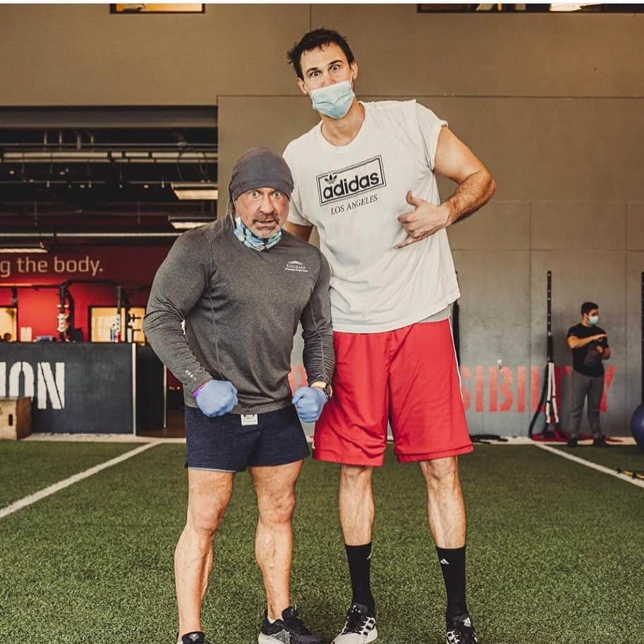 ダニーロ・ガリナリのインスタグラム：「🙌🏋️‍♂️ With my man @steve13hess, best trainer in town!」