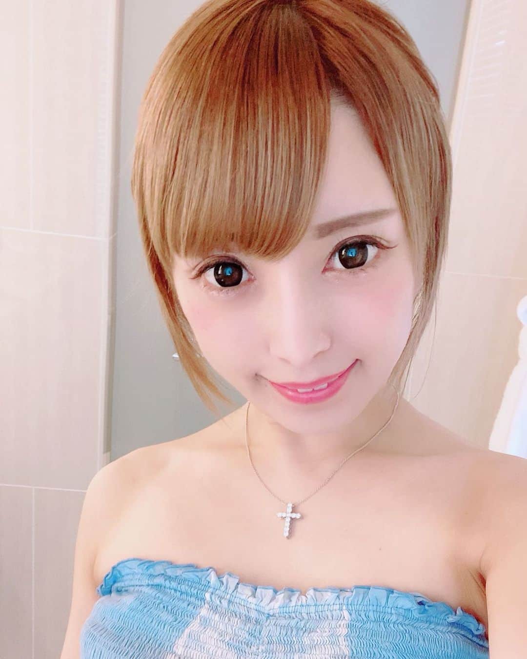 のインスタグラム：「沖縄先週行ったけどもはや行きたい😫💖  #コンカフェ#メイドカフェ#プティパルフェ#住吉#アールズカフェ#錦#キャバクラ#名古屋#YouTube#17LIVE#TikTok#　#沖縄#恩納村#国際通り#那覇」