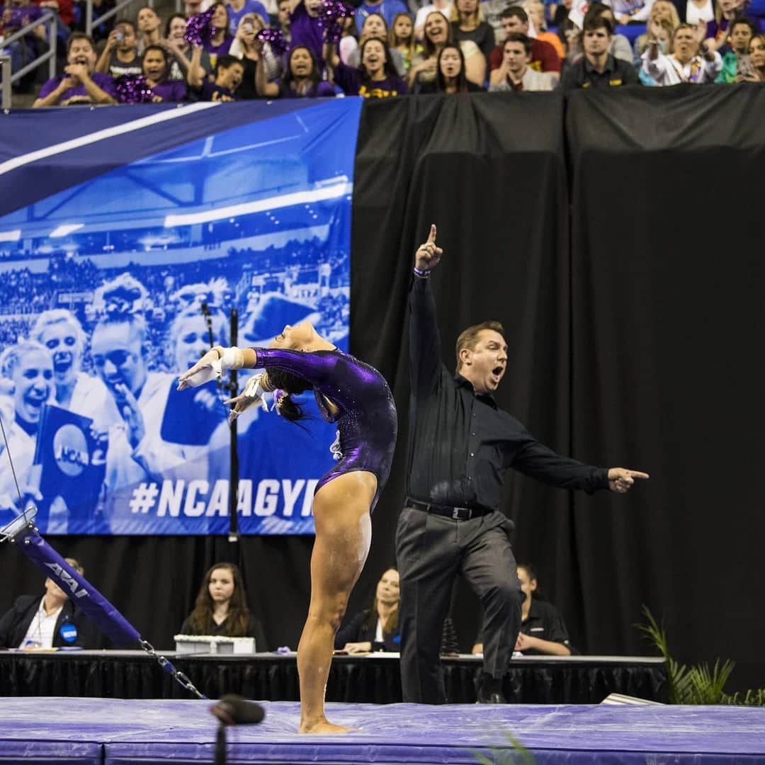 Inside Gymnasticsさんのインスタグラム写真 - (Inside GymnasticsInstagram)「Interview with Jay Clark coming in December!!! #unprecedented #resilience 💜   Photo by Chris Parent /LSU Athletics @lsugym  ➡️ See Link in Bio to Subscribe to Inside Gymnastics today to receive the December issue! Use code INSIDER at checkout for 15% off!!! ⬅️」11月25日 2時18分 - insidegym