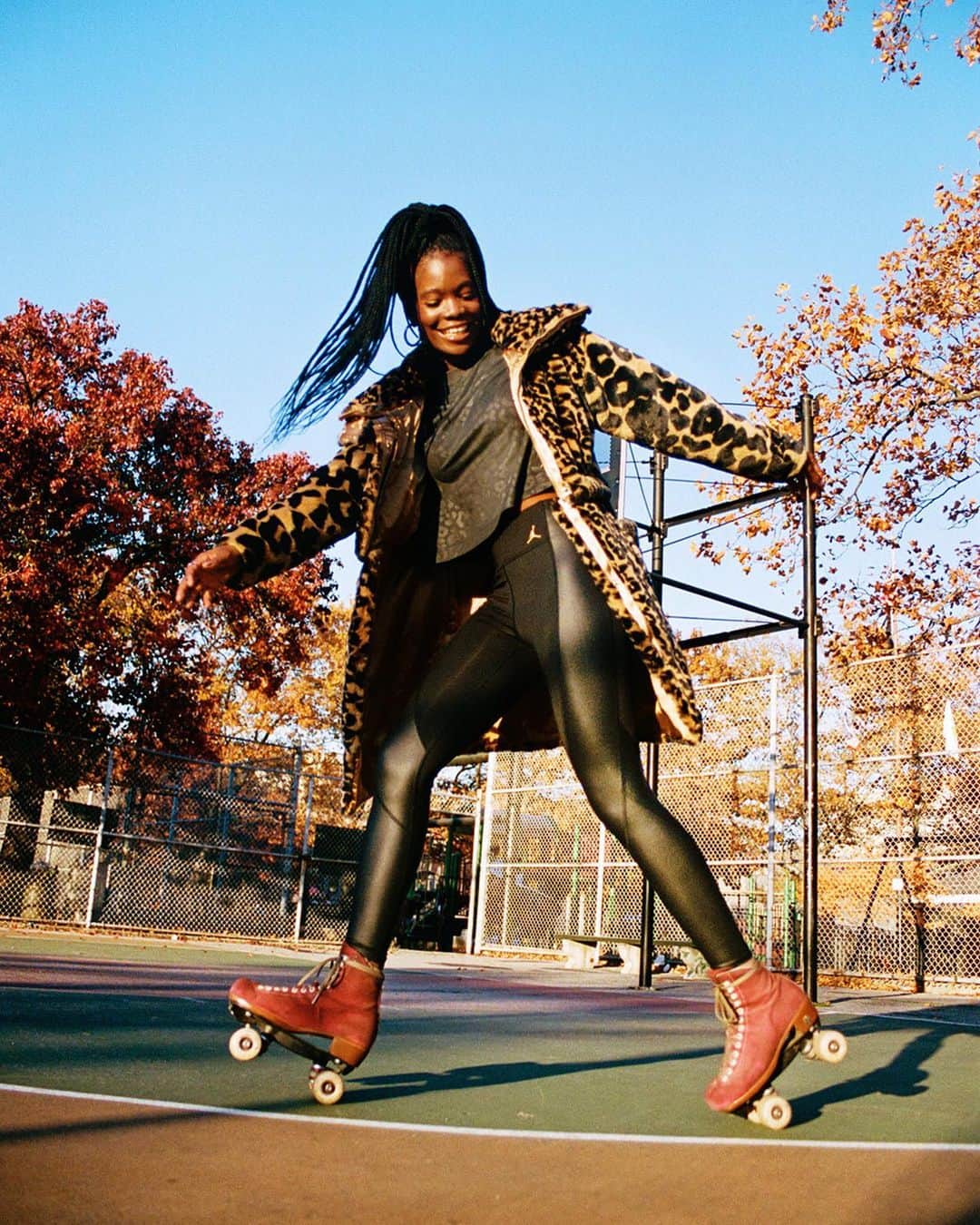 Jordanのインスタグラム：「"Being a Black woman in America, I don’t always feel seen, but roller skating allows me to feel seen."  Stylist and model Kamry James discusses roller skating’s history in the Black community while rocking the new WMNS Court to Runway Collection.   Learn more at the link in bio.」