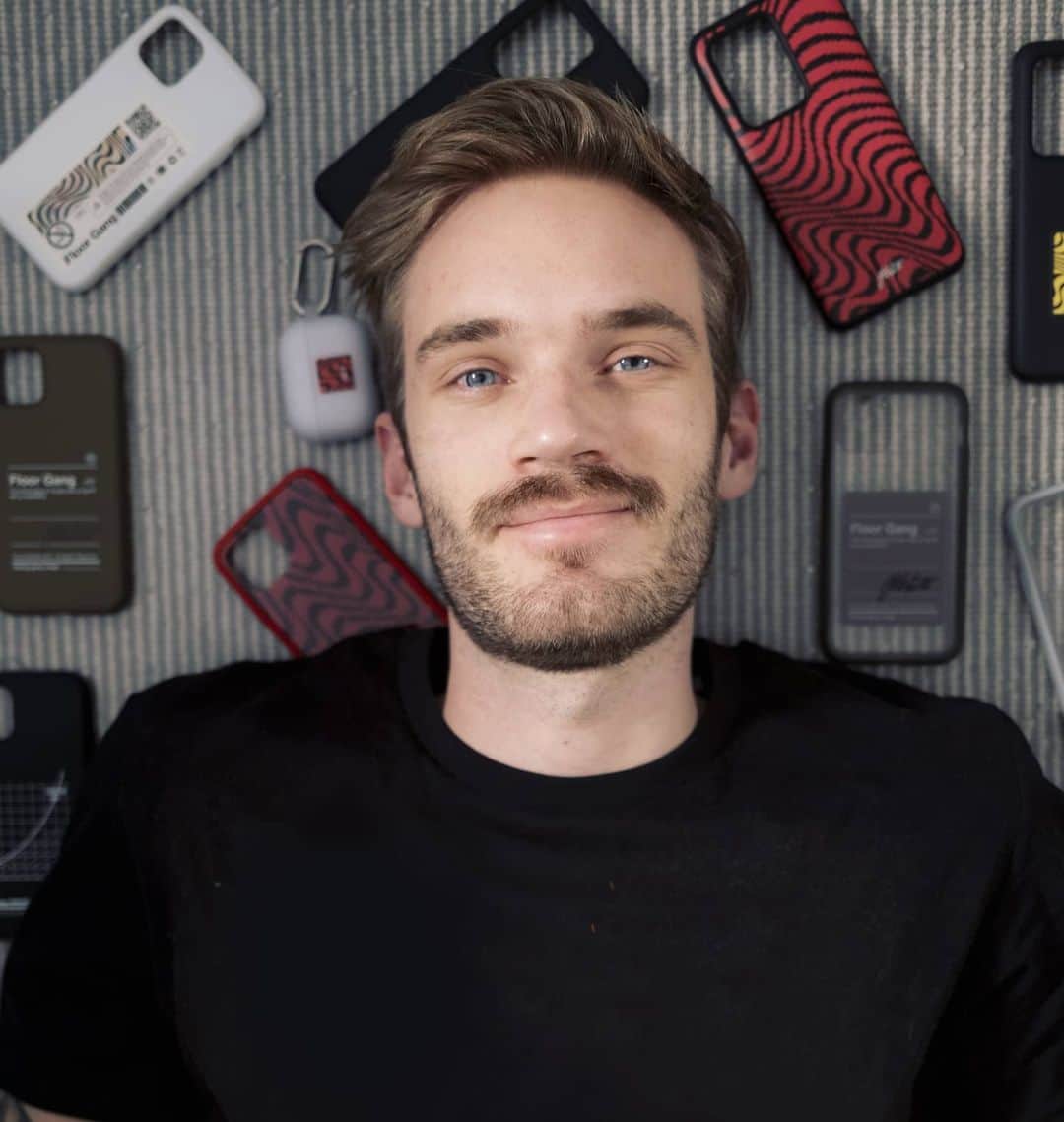 のインスタグラム：「Rip marzias clay plate, these phone cases are stronger than stone baby! Save 10% off your order using PEWDIEPIE @rhinoshield rhinoshield.io/pewdiepie #ad」