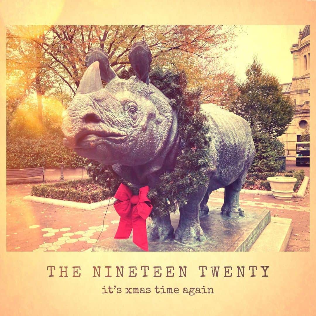 コリン・ドネルのインスタグラム：「We’ve got something cooking for the Holiday Season! @thenineteentwenty @brianusifer •••• #NewMusic #Holidays #TisTheSeason」
