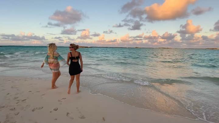 ソフィア・リッチーのインスタグラム：「Making memories 👒」