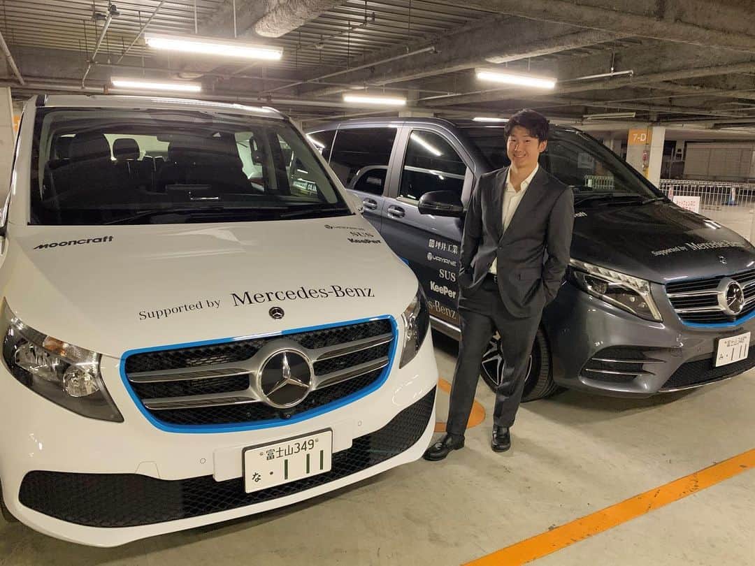 のインスタグラム：「メルセデス・ベンツジャパン様から、新しいサポートカーを提供していただきました。  #mercedesbenzjapan #v220d #ヤマネ鉄工建設 #SUS #KeePer技研 #足立和也 #mooncraft」