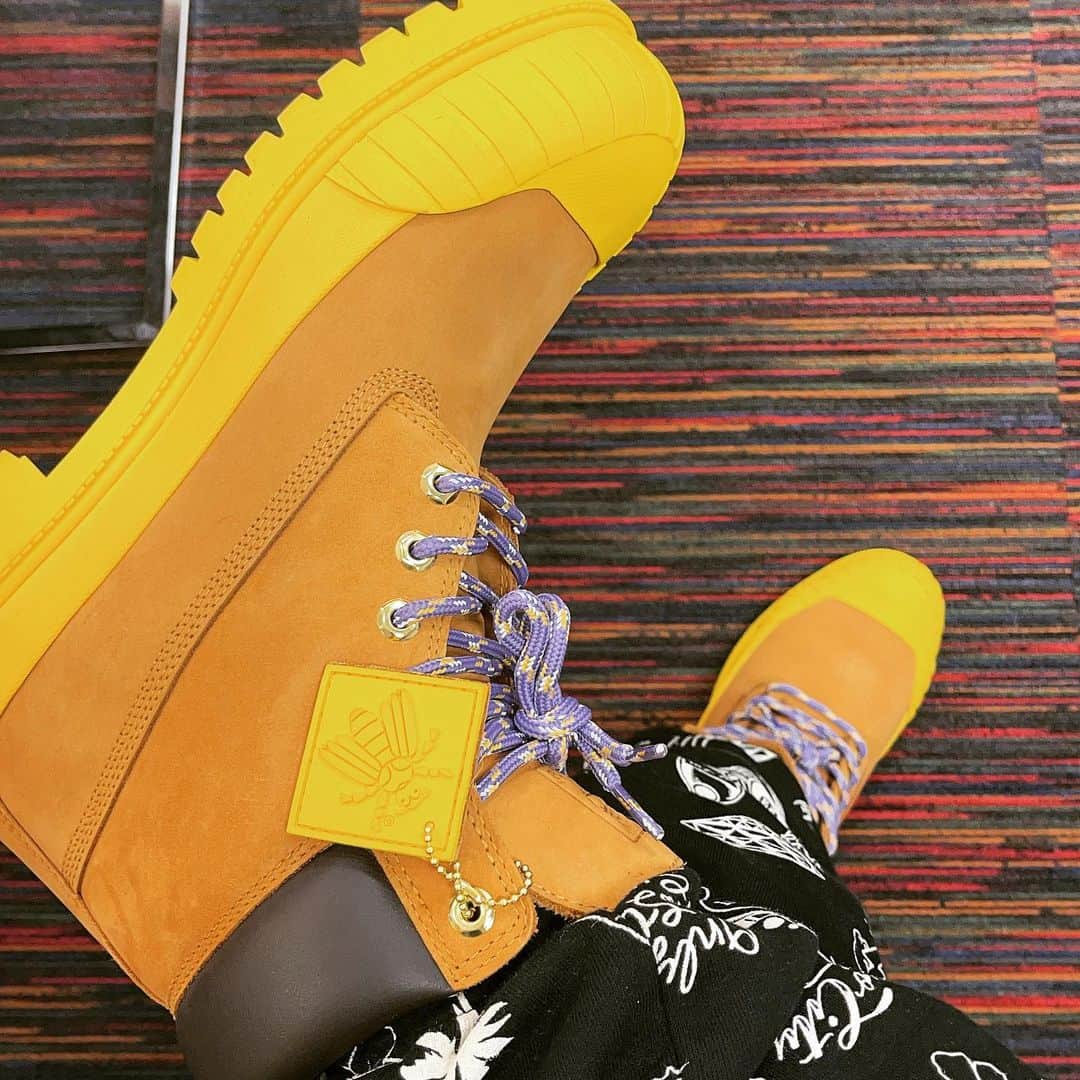 野替愁平のインスタグラム：「@bbcicecream_jp  @timberland_jpn  🐝🐝🐝🐝🐝🐝」