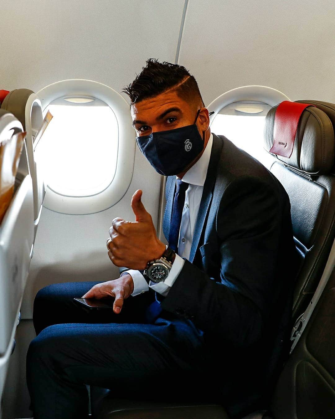 レアル・マドリードさんのインスタグラム写真 - (レアル・マドリードInstagram)「👍 Milan awaits! ✈️ ¡Milán nos espera! 🔜 @ChampionsLeague #RMUCL • @BOSS • #BOSSsports • #ChampionsWearBOSS」11月24日 19時35分 - realmadrid