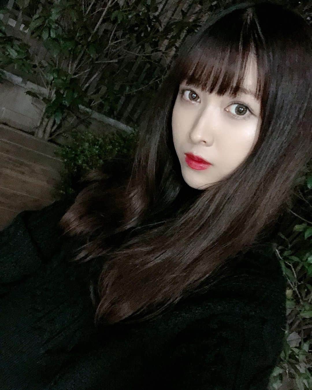 小池れいのインスタグラム：「. 黒が一番好き  #BLACK」