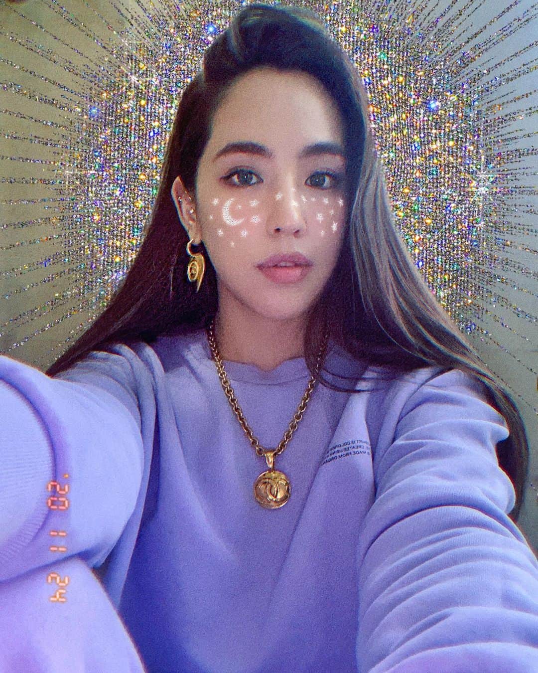 アリッサのインスタグラム：「🌙 ✨ #newfavapp x」
