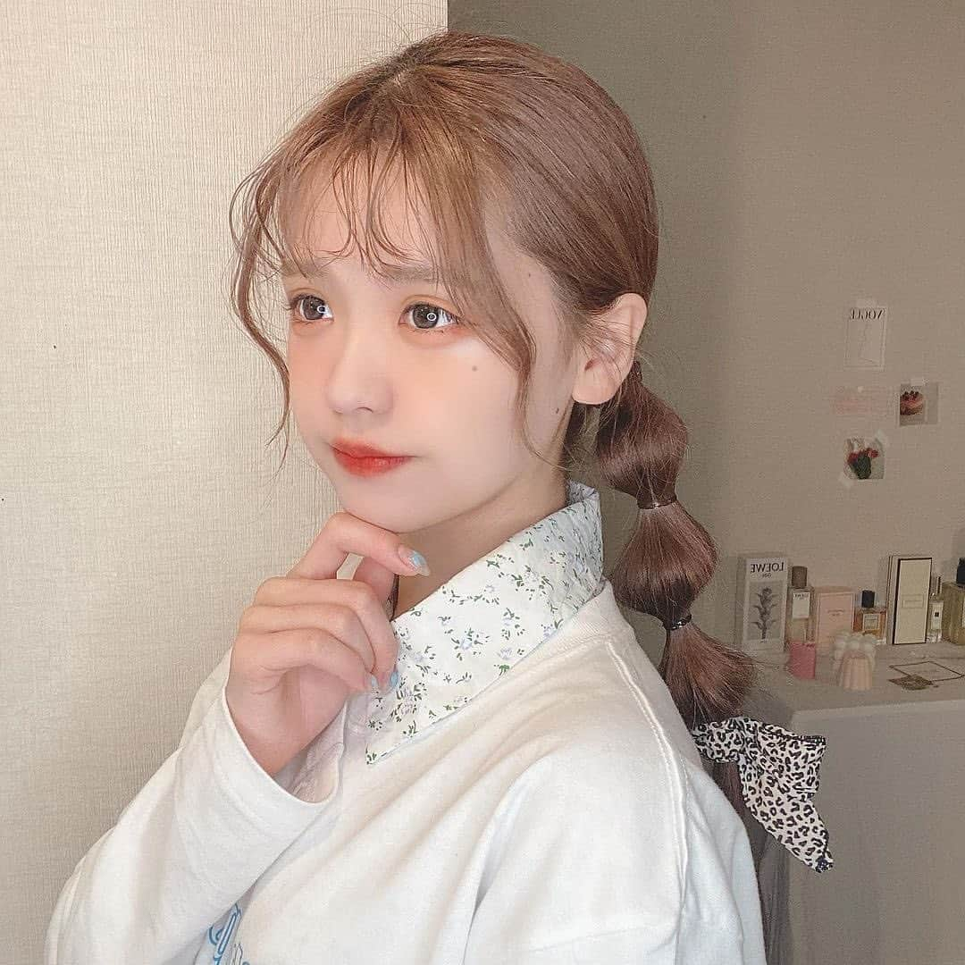 corectyさんのインスタグラム写真 - (corectyInstagram)「【前髪ヘアアレンジ9選】﻿ ﻿ 本日は、双子美人インフルエンサー @_peeach_ さんが紹介する﻿ 「前髪ヘアアレンジ9選」をご紹介します💗﻿ ﻿ 砂糖桃さんの投稿は、とても可愛く参考にもなるので是非見てみてください❣️﻿ ﻿ ——————﻿ ﻿ 前髪ヘアアレンジ9選 .*✿.﻿ スワイプ、保存してね₍˄·͈༝·͈˄₎♡.﻿ .﻿ 何枚目が好き？コメントで教えてね💭.﻿ 1枚目桃がいっぱいでごめんね😹笑.﻿ .﻿ 是非参考にしてみてね❥ ...﻿ ﻿ ——————﻿ ﻿ ﻿ #corecty_makeup や @corecty_net ﻿ のタグ付けで、お気に入りコスメを投稿してね！﻿ あなたの写真がSNSに掲載されるかも♡ ﻿   #コスメ #コスメ紹介 #おすすめコスメ #コスメレビュー #ベストコスメ #韓国コスメ #韓国メイク #プチプラコスメ #コスメ部 #コスメレポ #メイクプロセス #コスメオタク #コスメマニア #海外コスメ #女子力向上委員会 #コスメ好きな人と繋がりたい #コスメ垢 ＃モテ髪 ＃前髪 #ヘアアレンジ #髪型 #corecty連載」11月24日 20時01分 - corecty_net