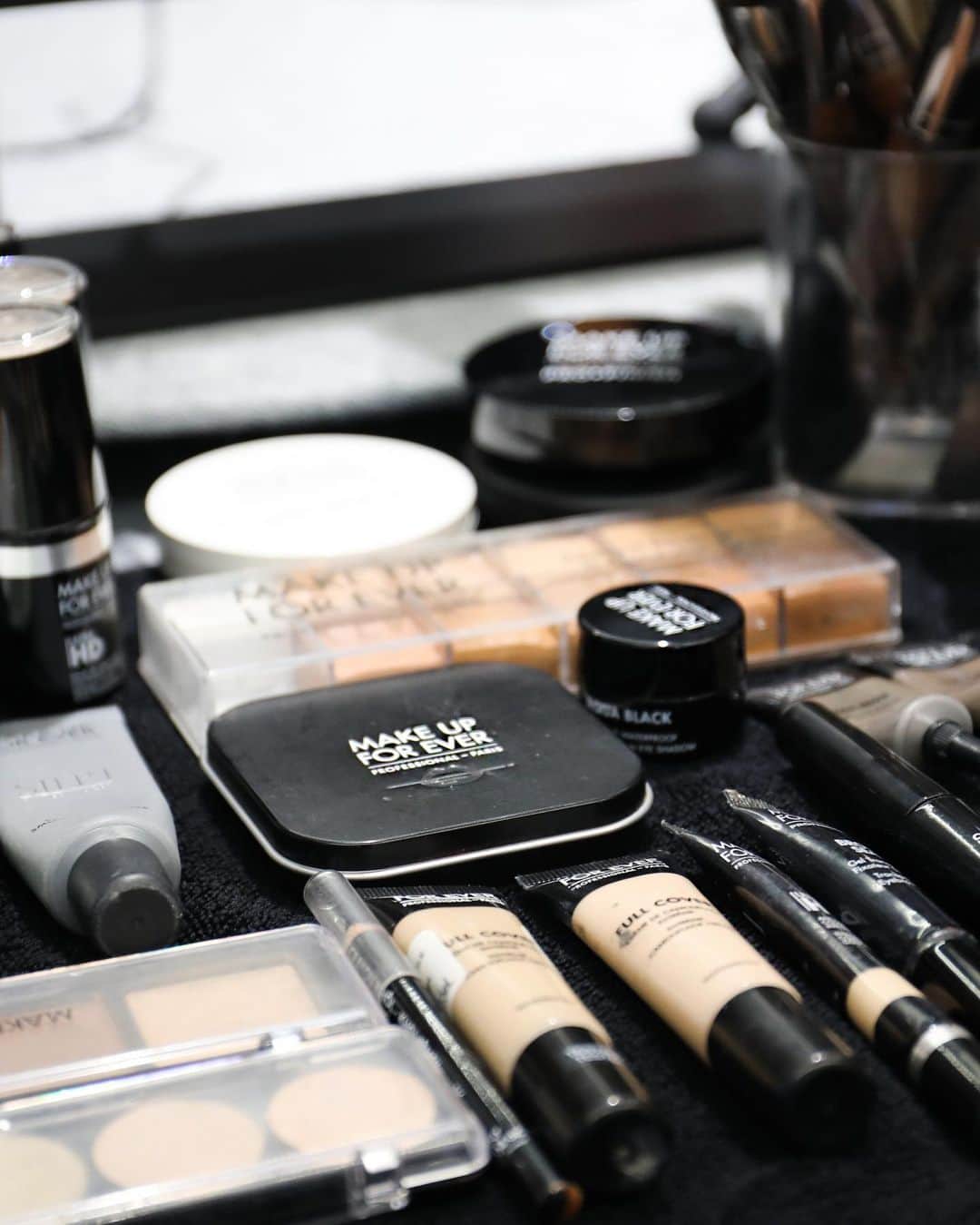MAKE UP FOR EVER OFFICIALさんのインスタグラム写真 - (MAKE UP FOR EVER OFFICIALInstagram)「HOT FROM THE ACADEMY! – Lanvin SS21 Backstage⁣ ⁣ Our students from @makeupforeveracademy in Shanghai took over @lanvinofficial SS21 show in Shanghai and created sleek looks for the runway!⁣ _⁣ ⁣ #LanvinYUGARDEN⁣ #Shanghaifashionweek⁣ #makeupforeveracademy⁣ #makeupforever」11月24日 20時02分 - makeupforever