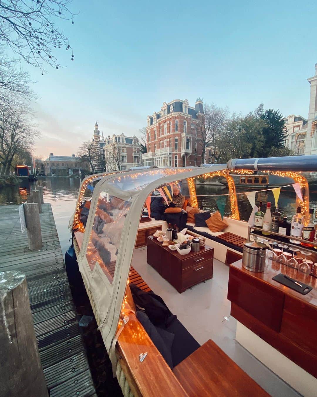 Diipa Büller-Khoslaさんのインスタグラム写真 - (Diipa Büller-KhoslaInstagram)「Yesterday evening we played tourists’ in our own city & celebrated our darling @nankhosla’s birthday in the MOST Amsterdam way possible 😜 Thank you @manaboattours for the private boat trip and most memorable 2 hours. ✨🤍 - Happe Birthday to my Nanu @nankhosla. Please wish my little sister a HBD today 🤗🤗🤗」11月24日 20時10分 - diipakhosla