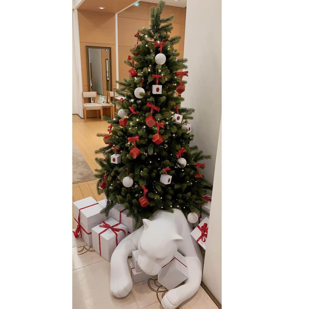 小原春香のインスタグラム：「#豹」