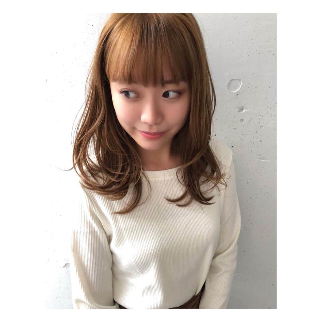 のインスタグラム：「bright hair color again🧡」